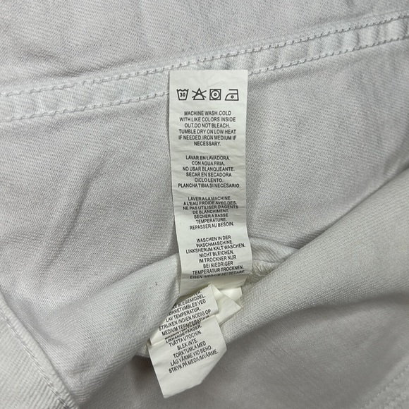 NWT💟SHOE DAZZLE White Jean Jacket Medium - Picture 7 of 9